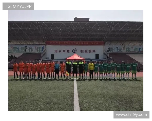 以太谷四中足球队员奋力拼搏展现青春风采 荣誉与梦想同行